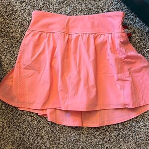 NWT Spanx Peachy Pink Get Moving 14 inch skort